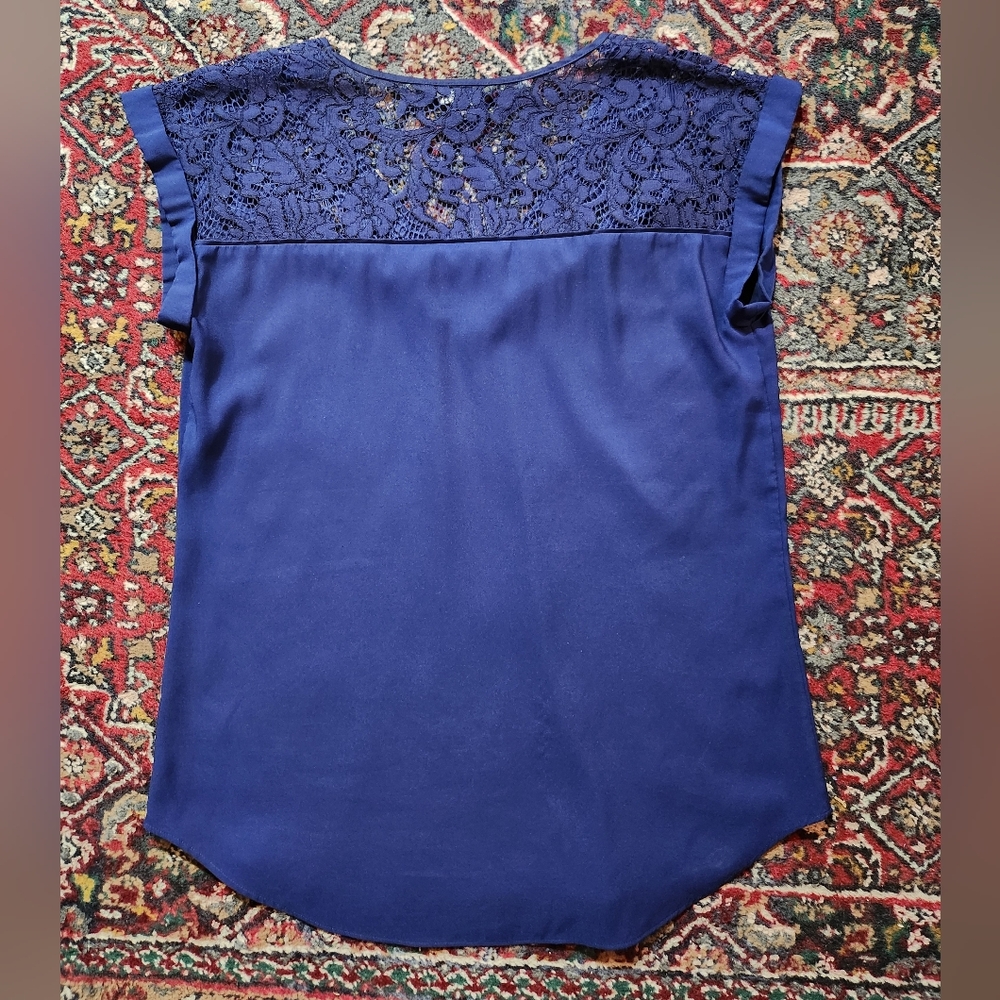 Express Top Medium - Picture 2 of 11